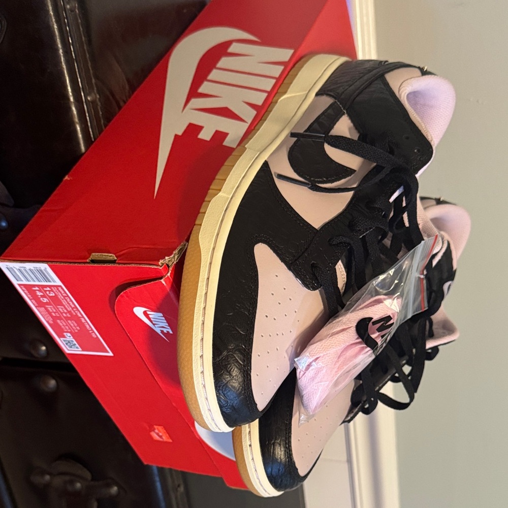 Nike Black and Pink Sneakers Retro Dunks Lo | NWT | size 13